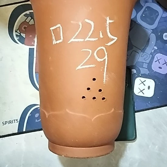 紫砂20CM（含）-50CM（不含）红泥莲花金钟微瑕一个