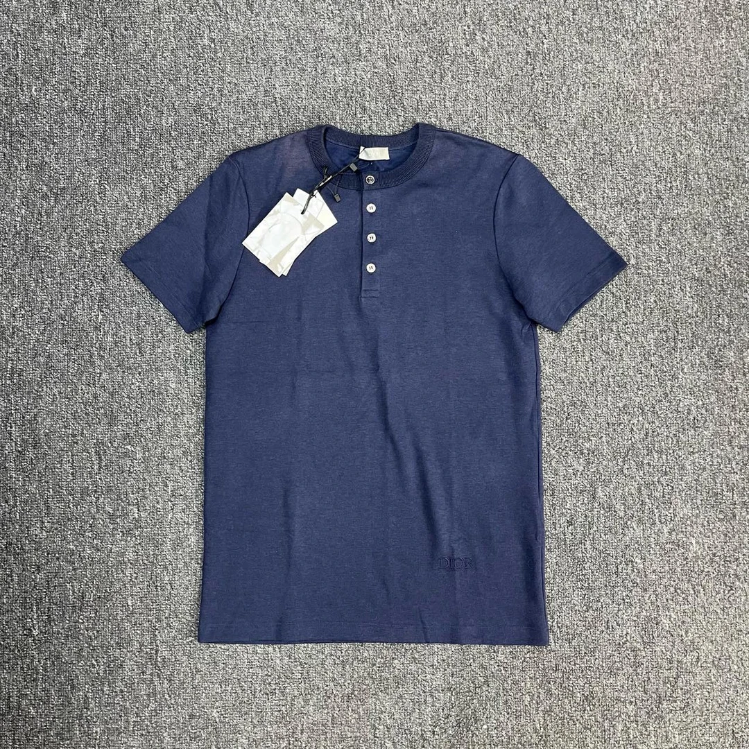 Dior／迪奥纯色短袖／xs码／全新带吊／YZ000998