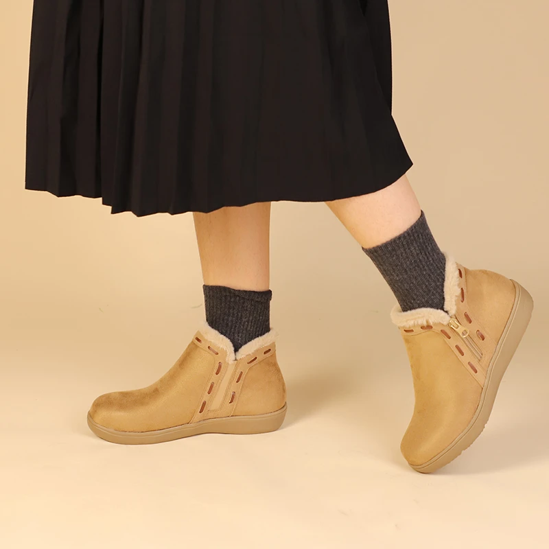 加绒加厚雪地靴保暖平底短靴高帮轻便妈妈棉鞋冬季防滑女靴1098