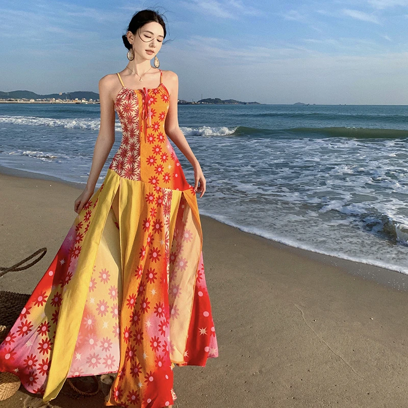 2025新款设计感印花吊带连衣裙性感沙滩裙女海边度假超仙长裙8983