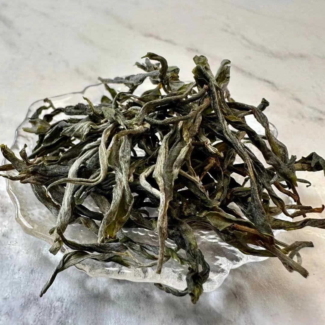 2025年云南普洱茶生茶【薄荷塘二类】头春散茶
