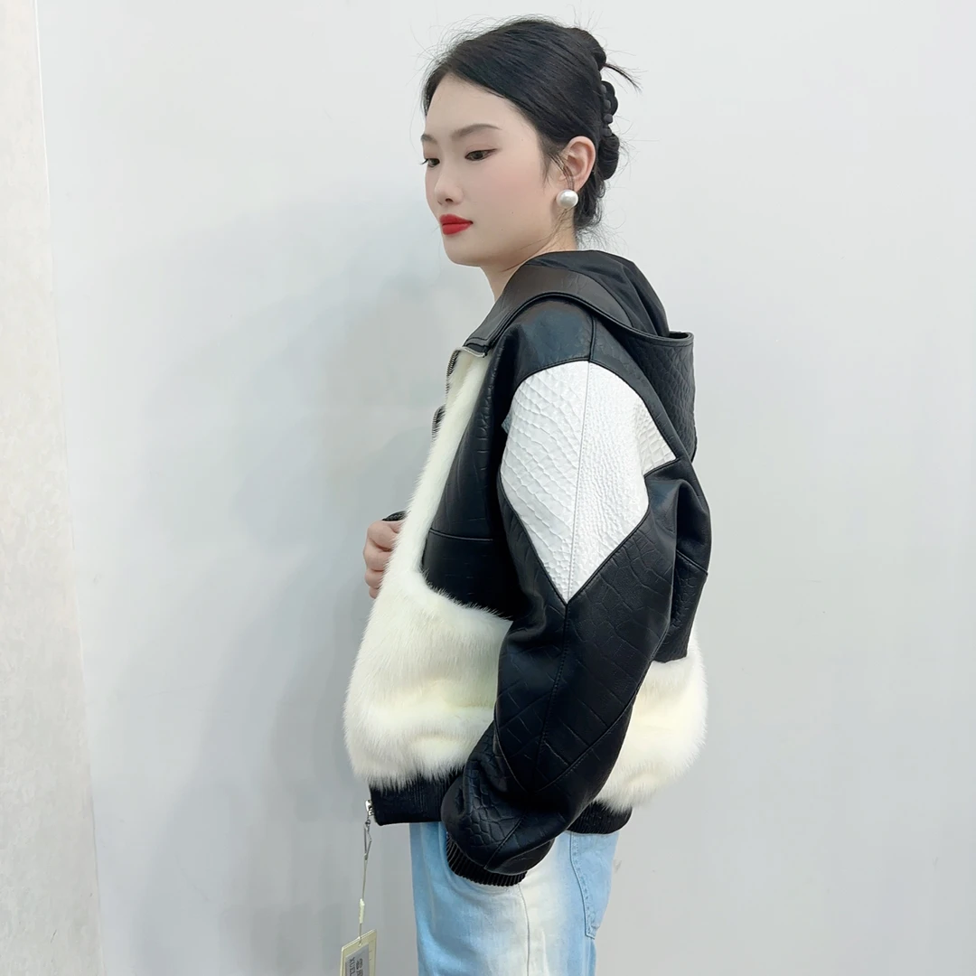 【左娜皮草】 XLD809设计师长款带帽常规款水貂外套