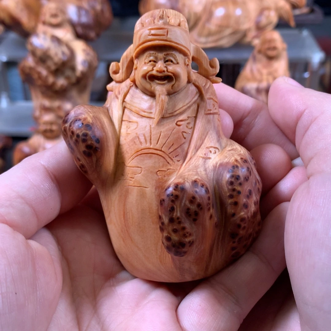 【闪购商品】崖柏根雕潮**人