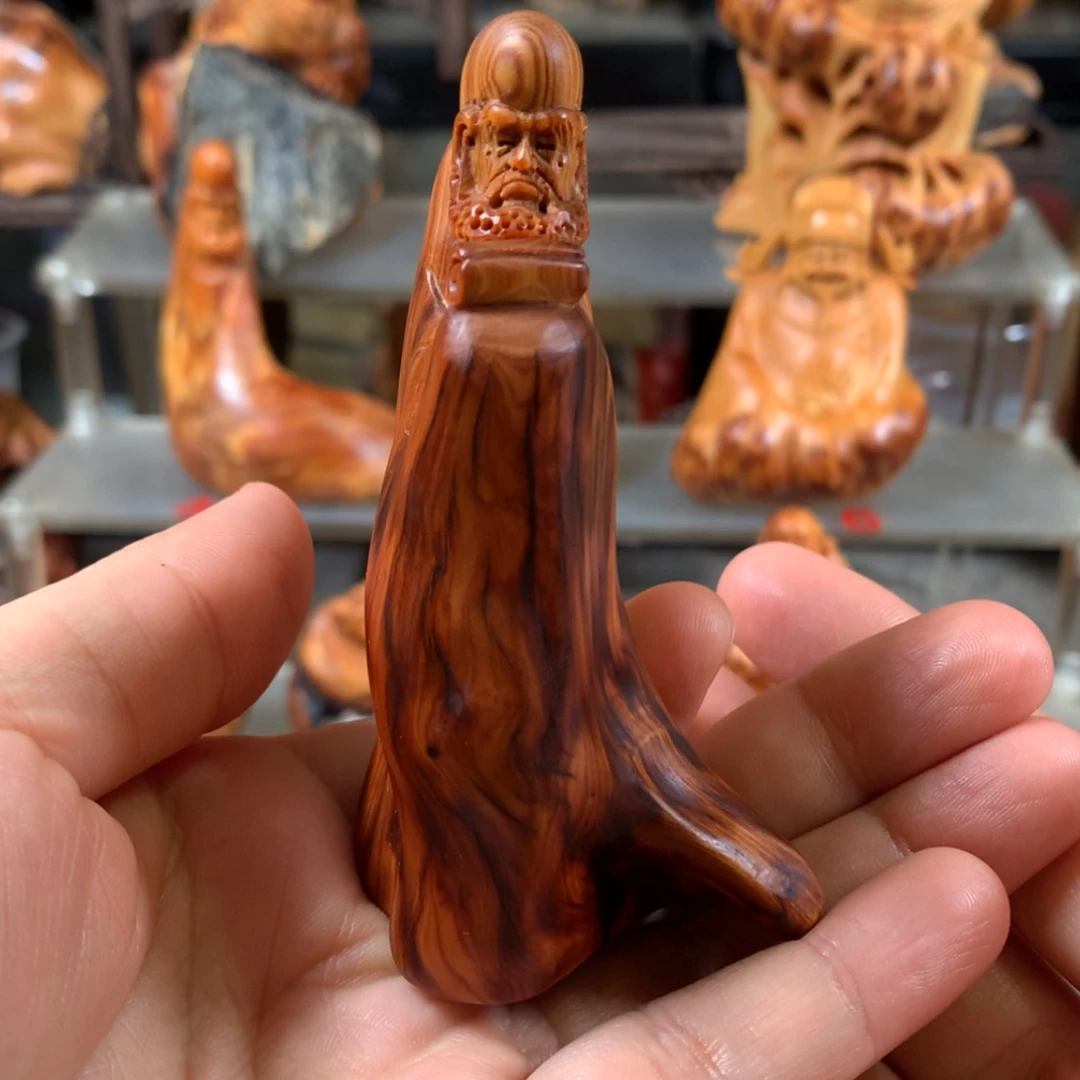 【闪购商品】崖柏根雕晒****哥