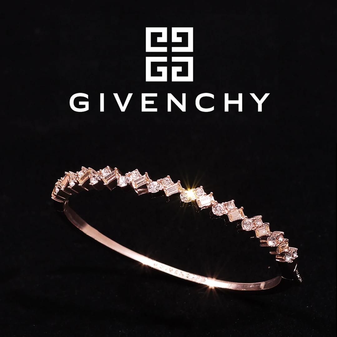 Givenchy/纪梵希「繁星」clusters of stars菱格纹手镯【正品】