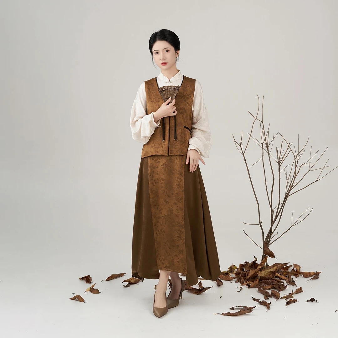 织造司新中式汉服·落果马甲+ 琉珠衬衫+长枫半裙DB