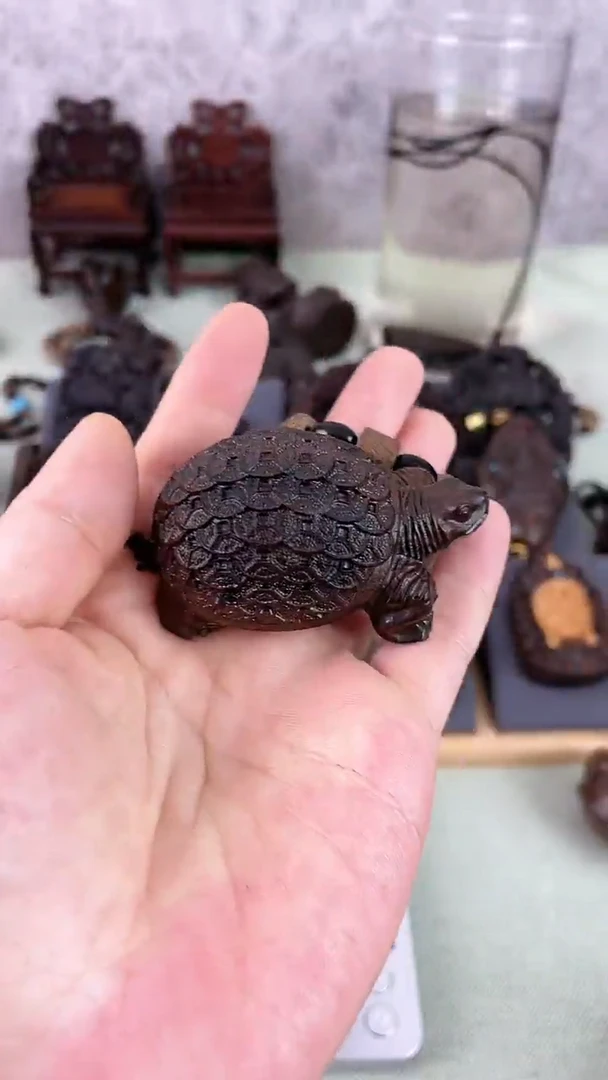 【闪购商品】香木金钱龟