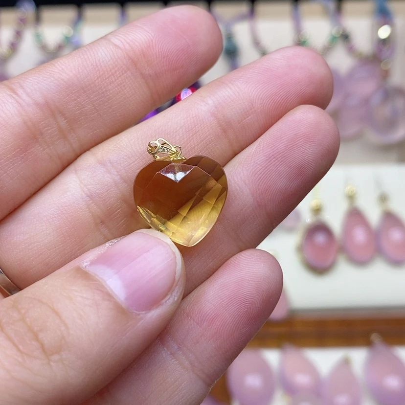 【闪购商品】水晶吊坠(不含链)18K金镶嵌