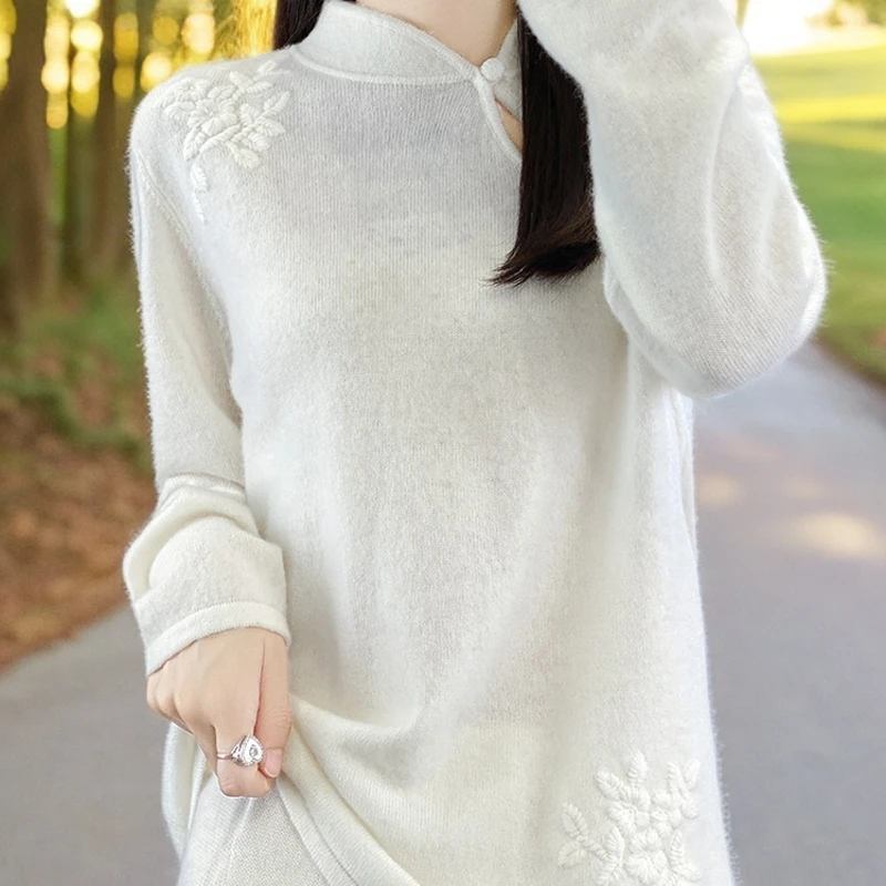 秋冬新款100%纯羊毛新中式立领绣花宽松显瘦系扣软糯盘扣羊毛衫