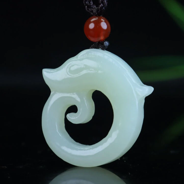 天然和田玉白玉仿古龙玉石挂件男士女士锁骨坠精美礼品送朋友