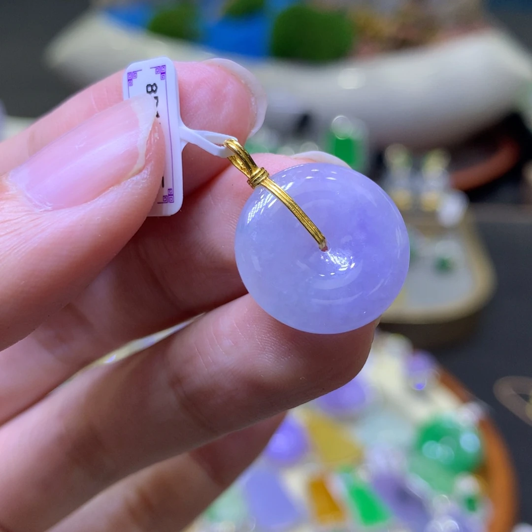 【闪购商品】翡翠颈饰18K金镶嵌翡翠吊坠项链