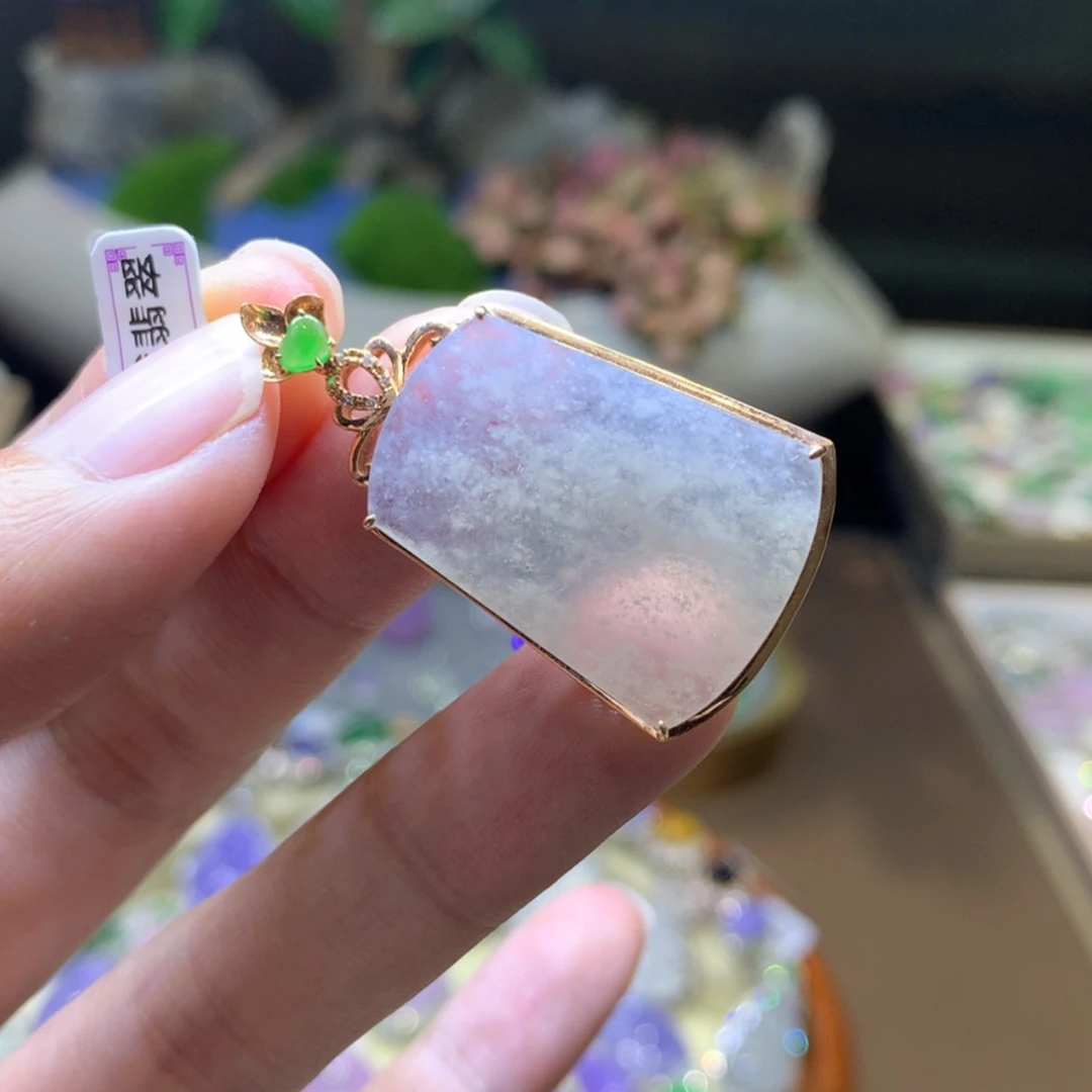 【闪购商品】翡翠颈饰18K金镶嵌