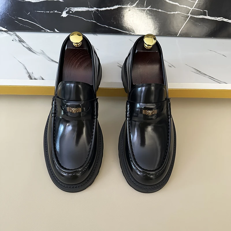 男士新款英伦风硬币款厚底圆头一脚蹬乐福鞋商务休闲时尚百搭软底