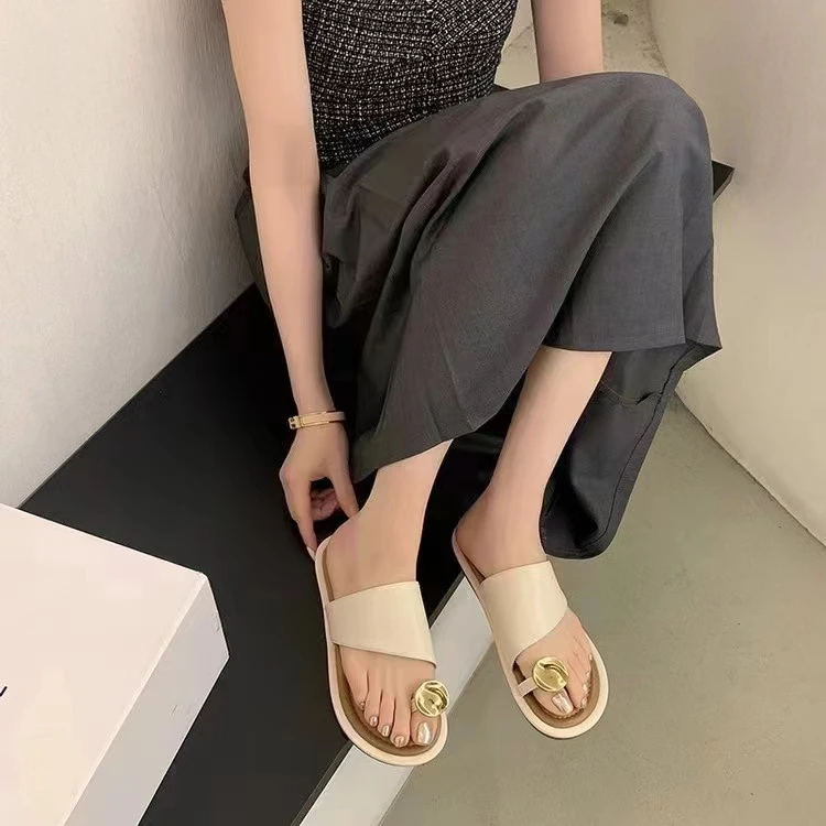 2024年夏季新款真皮网红拖鞋6686