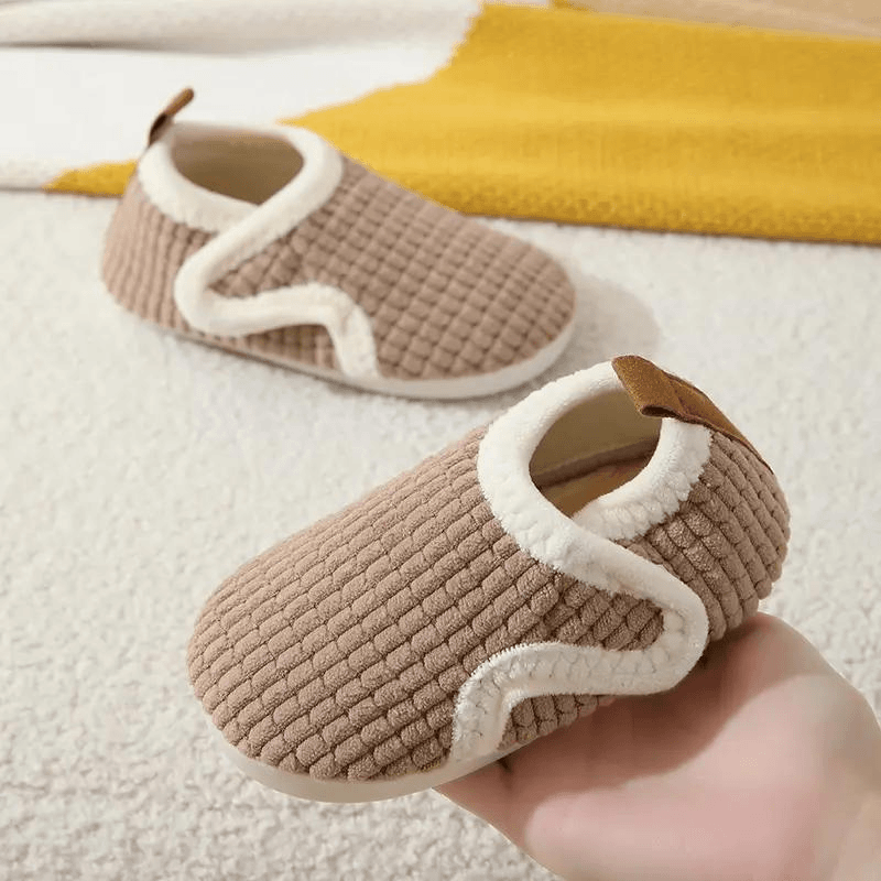 海漠川儿童加绒棉鞋秋冬保暖绒面男女宝宝防滑软底室内毛毛绒棉鞋