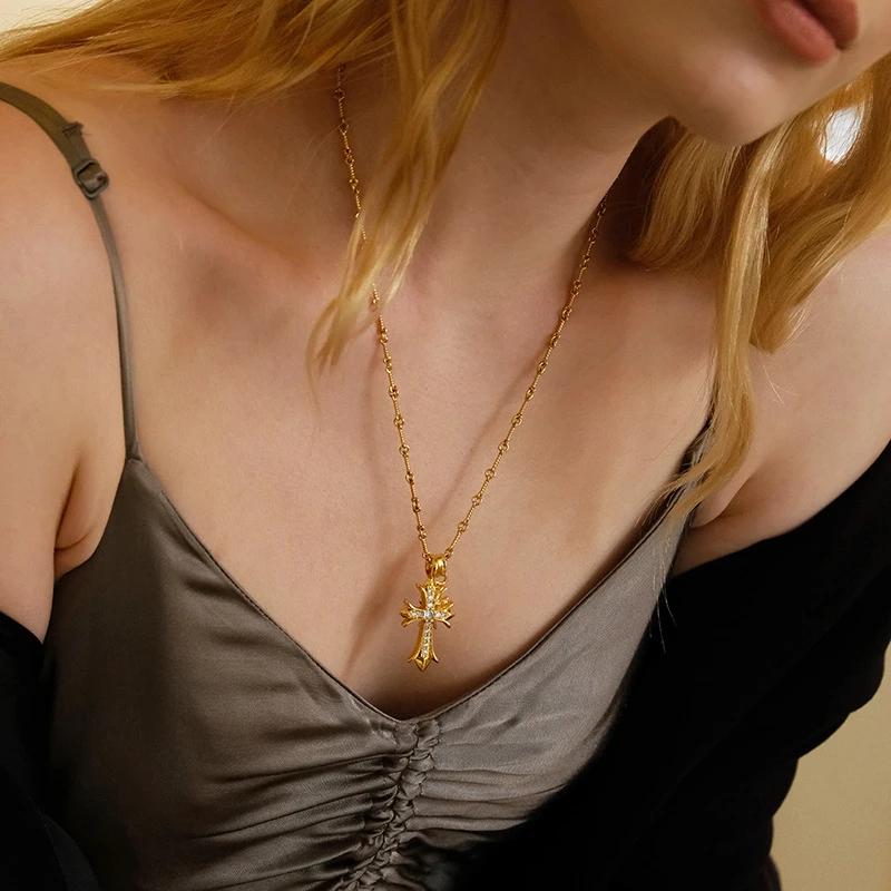 合金合成锆石项链 双十字架吊坠ins麻花拼接项链轻奢高级小众设计
