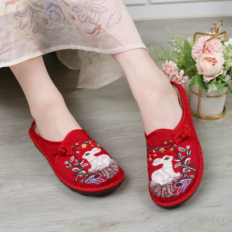 新款软底国风刺绣百搭复古半拖鞋夏浅口透气民族风女鞋特色汉服鞋