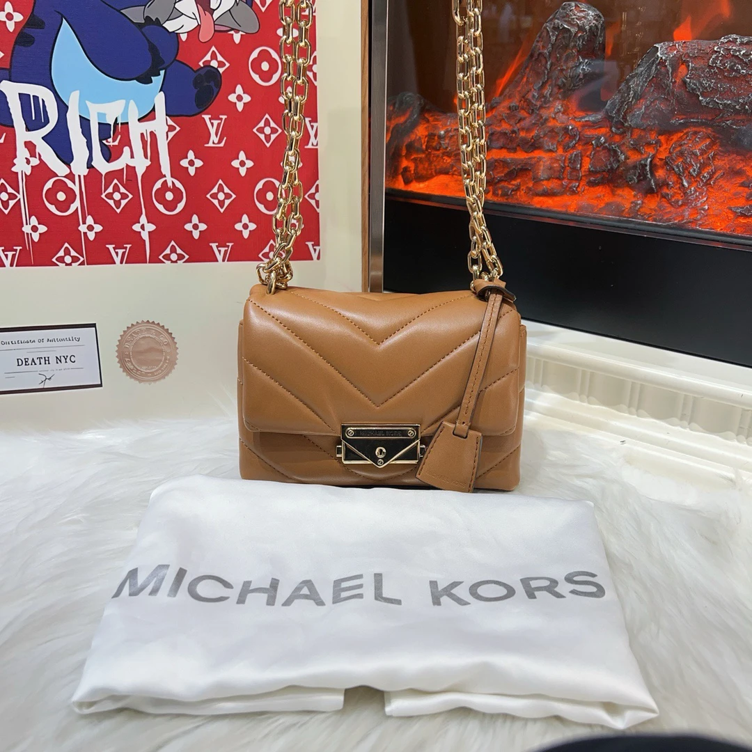 95新 MICHAELKORS/迈克高仕 mk现代款泡芙单肩包 a5331