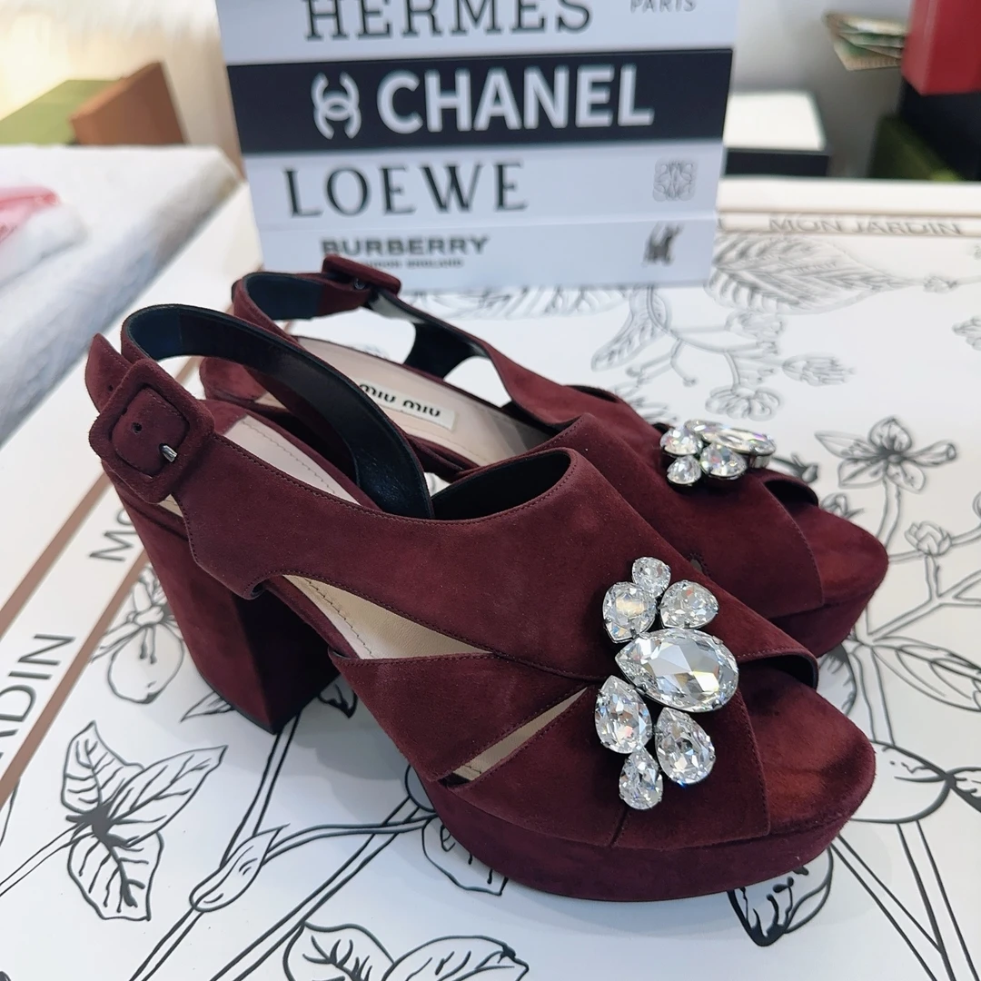 95新 MIU MIU/缪缪 缪缪钻花高跟鞋37码 cj1437