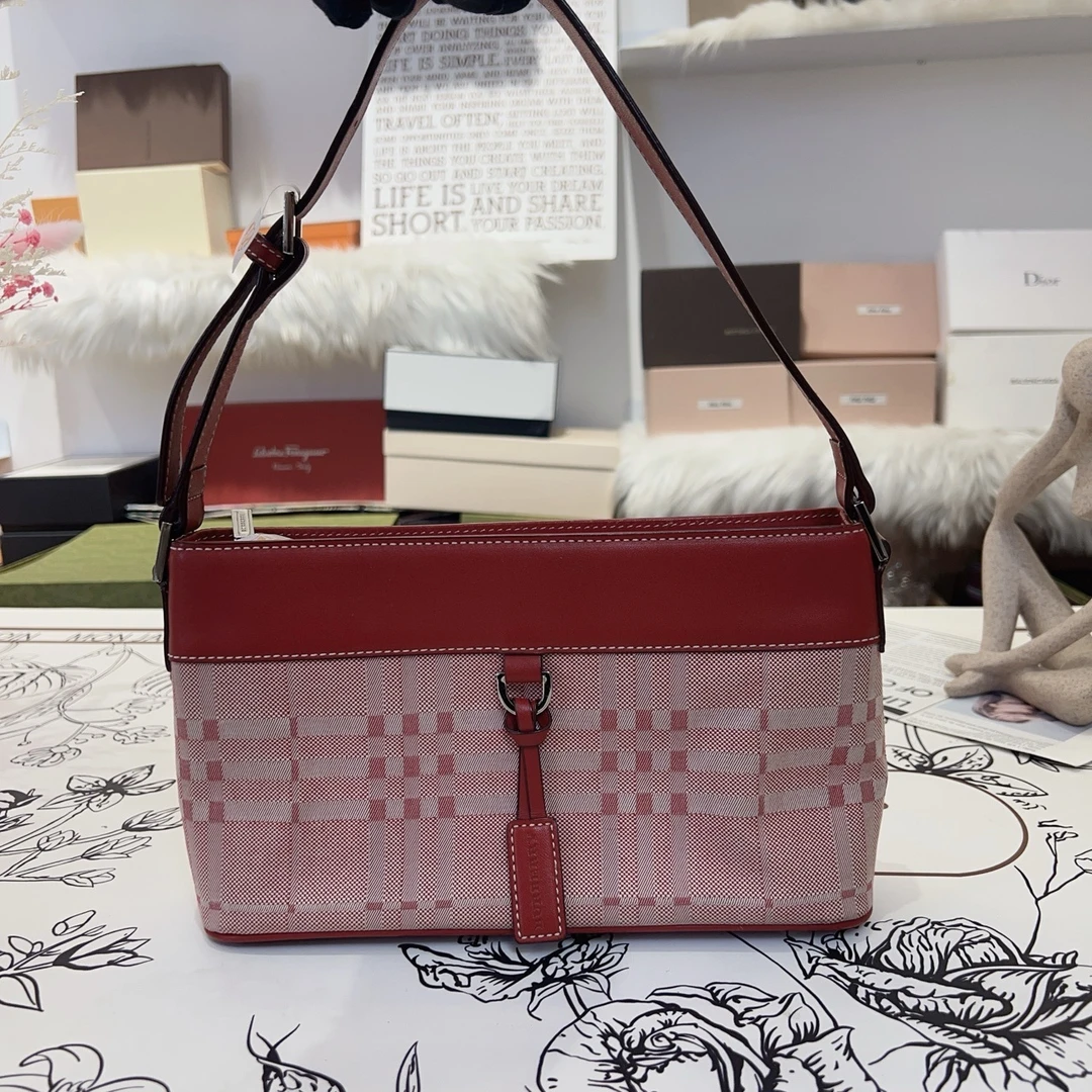 95新 BURBERRY/博柏利 巴宝莉中古单肩包 a3997