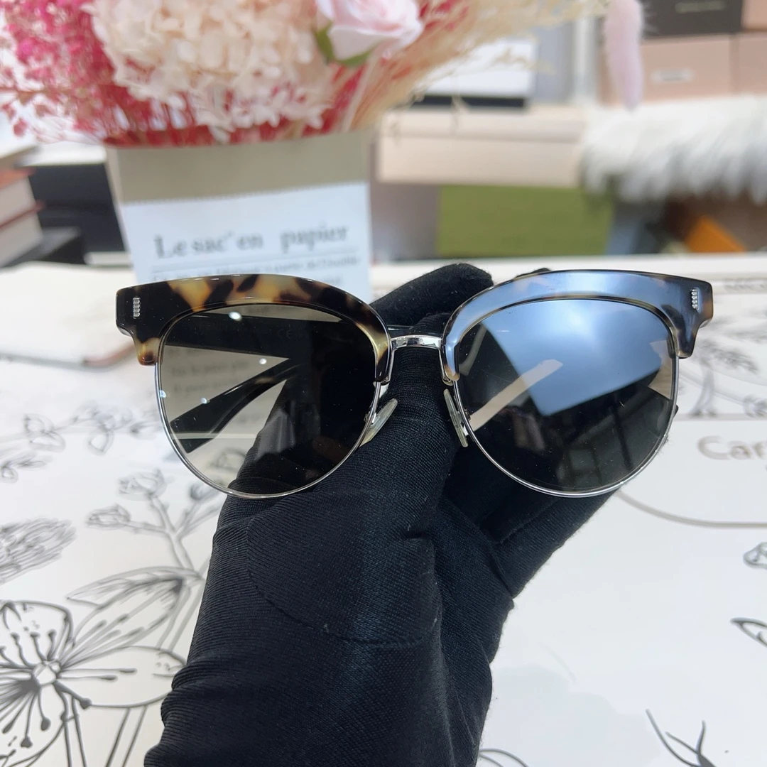 95新 FENDI/芬迪 芬迪墨镜 cj1720