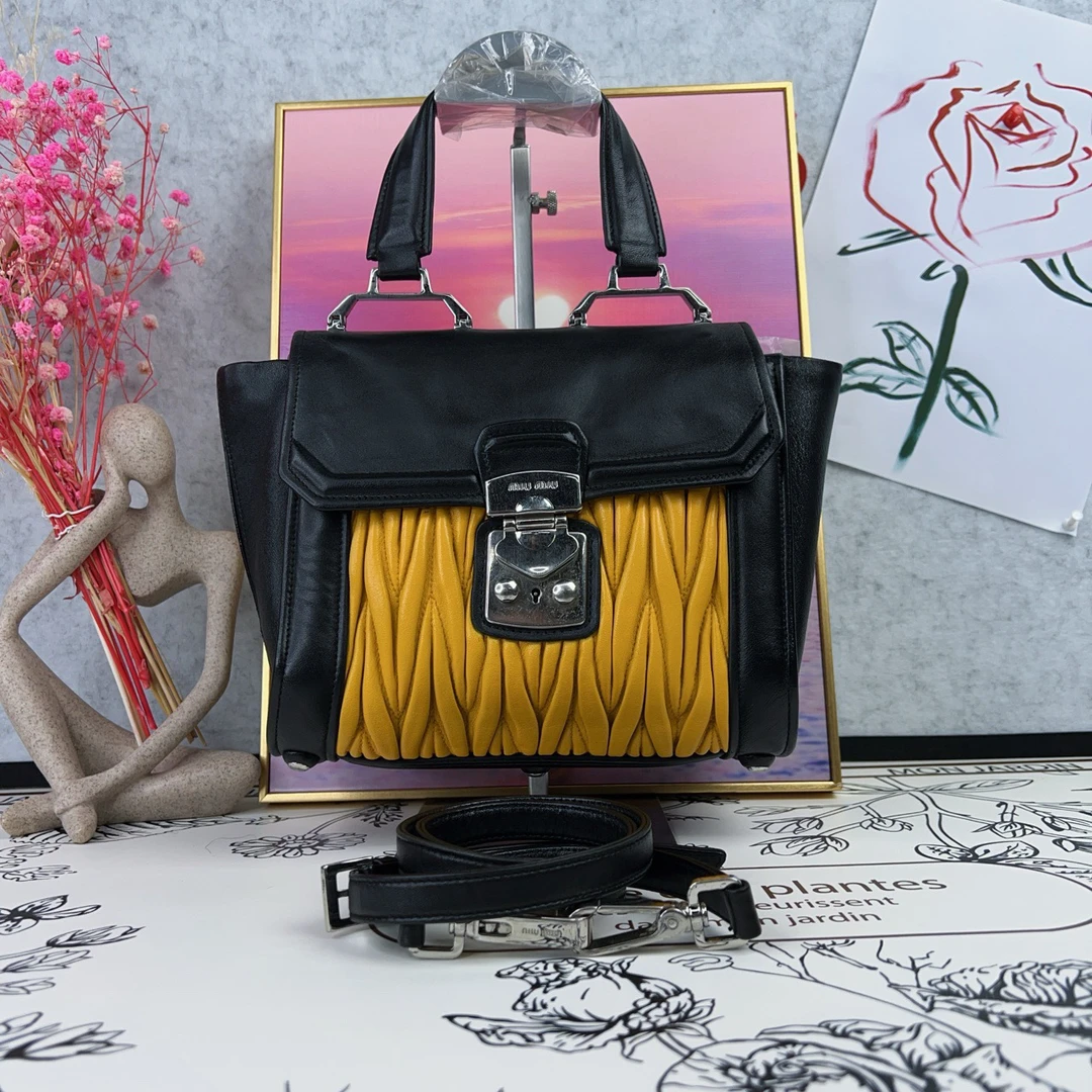 95新 MIU MIU/缪缪 缪缪黄黑拼单肩包 a4480
