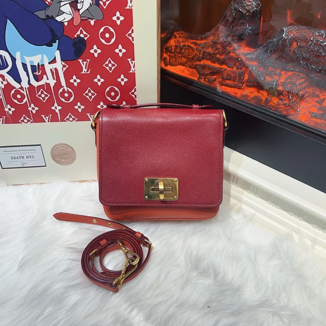 95新 MIU MIU/缪缪 缪缪手提单肩包 cj2313