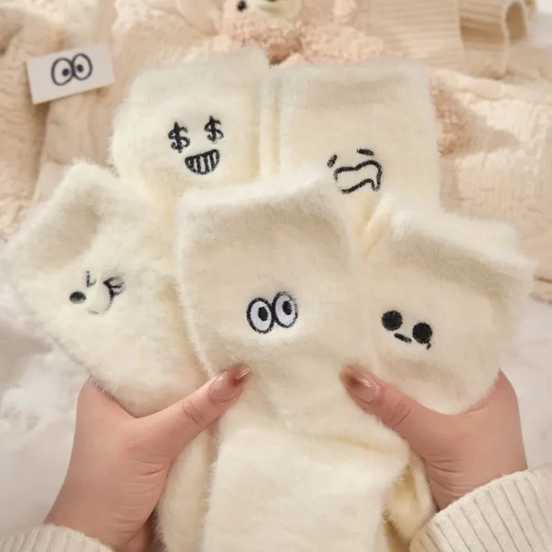 水貂表情袜子女秋冬加绒加厚保暖中筒袜加厚冬季新款学生日系卡通