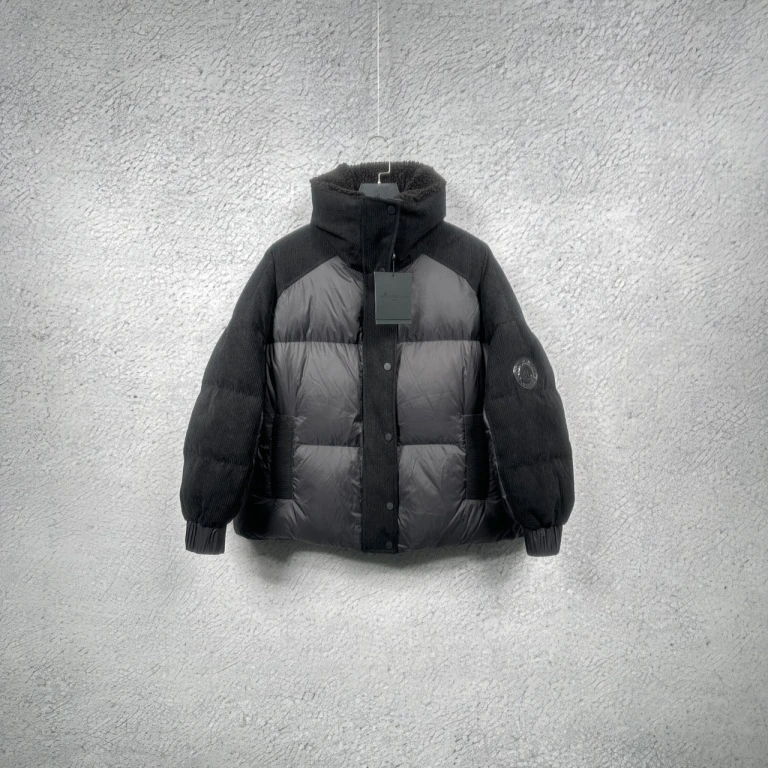 99新 MooseKnuckles 慕瑟纳可 剪刀羽绒服尺码：M