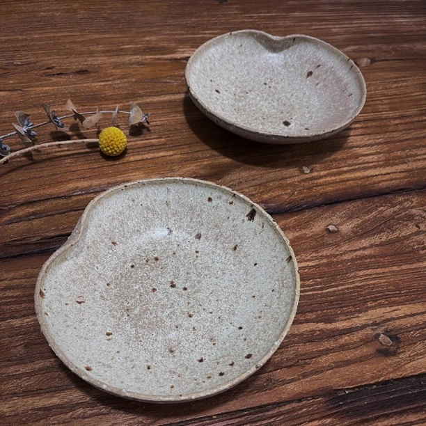 陶乐记桃粉纯手工小碟子中古风粗陶小菜碟创意日式壶承复古干果碟