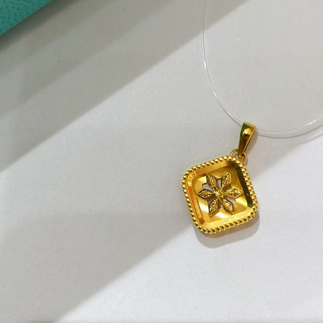 黄金足金999车花吊坠轻奢时尚百搭精致(不含链)
