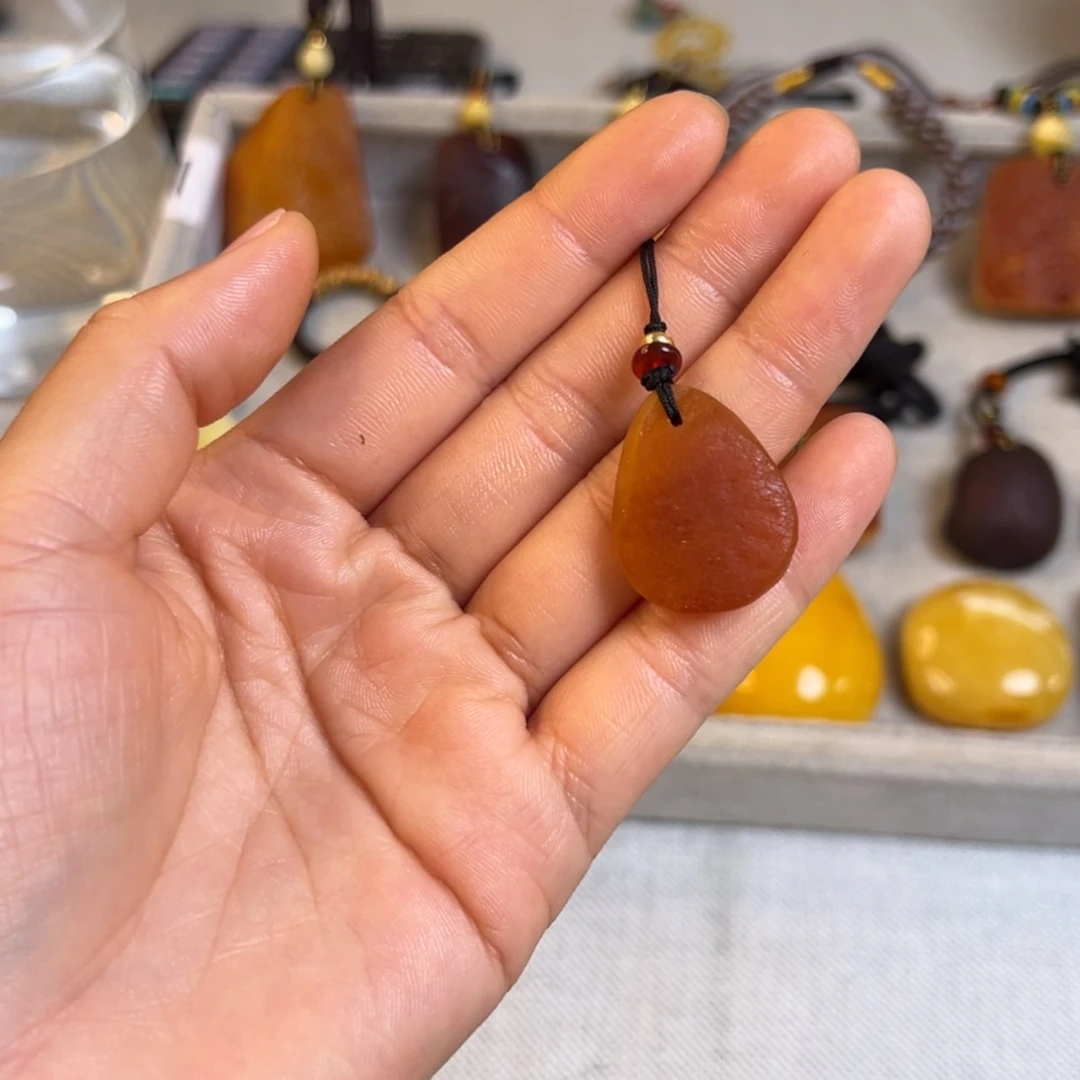 【闪购商品】蜜蜡裸石未镶嵌