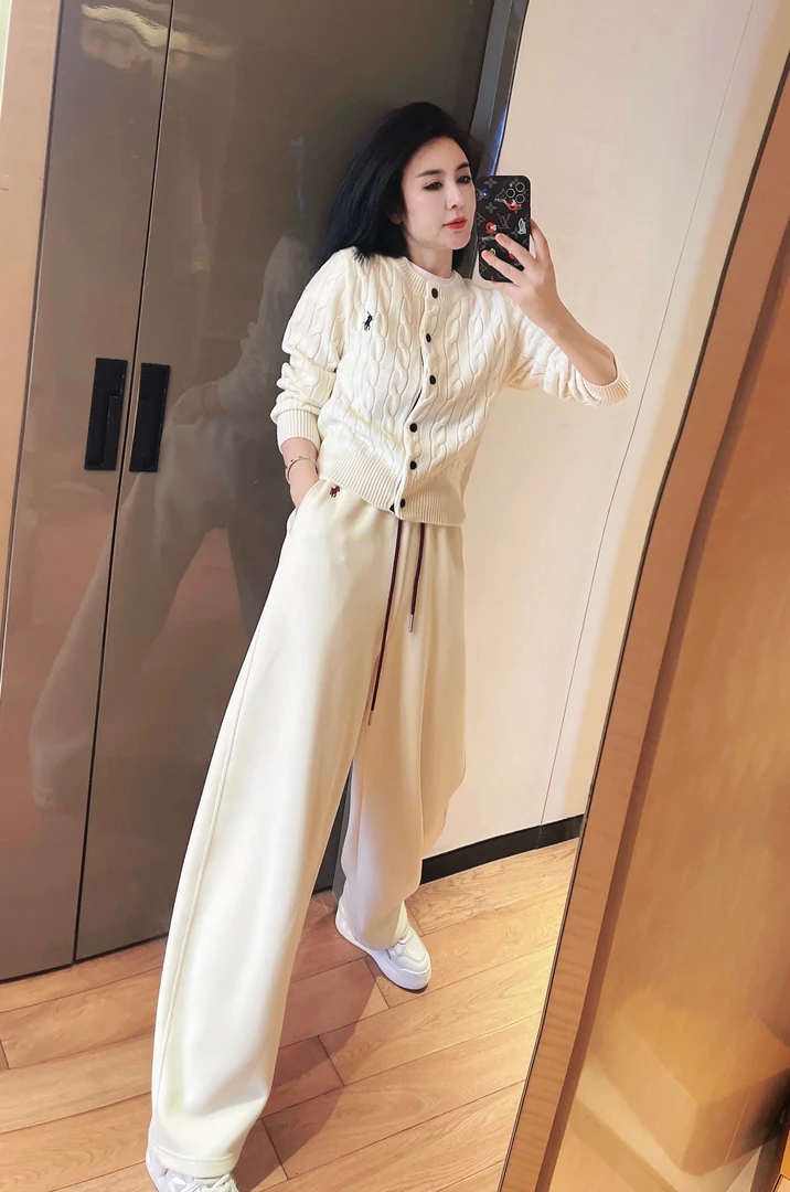 哝NONG-2024年秋冬百大红人上新小马刺绣麻花毛衣MY-e01392163