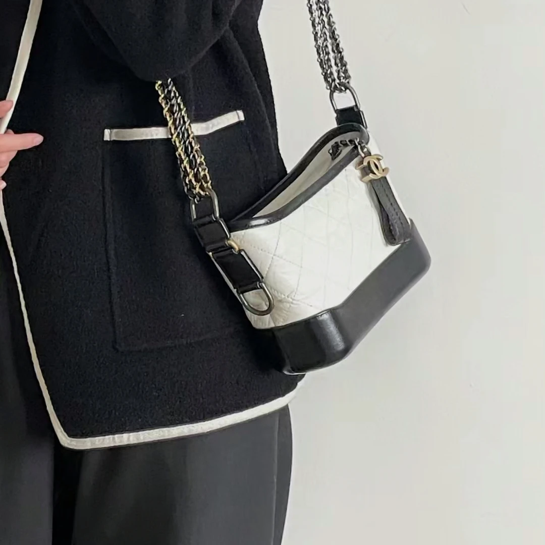 95新 Chanel/香奈儿 艾瑟尔奢品/熊猫小号流浪时尚单肩包/5339