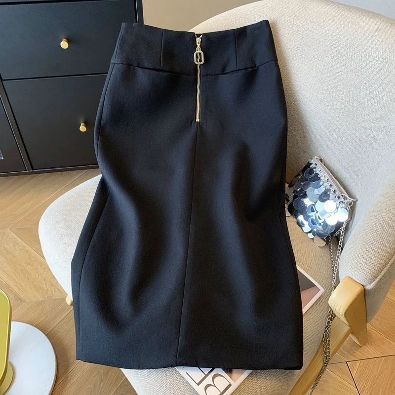 轻奢通勤半身裙女2025秋冬法式复古风高腰a字直筒飒一点的包臀裙