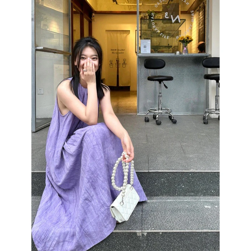 紫色亚麻无袖背心法式女2024年夏新款挂脖褶皱设计感宽松连衣裙