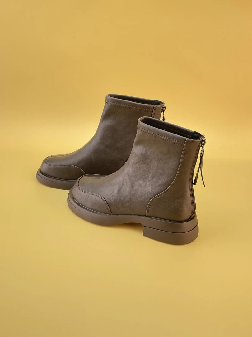 萨玛驰马丁靴女款2024新款英伦风后拉链软底舒适薄绒保暖时尚女靴