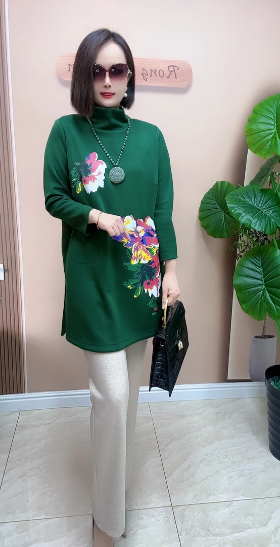 2024新款空气棉定位花时尚洋气大版衫