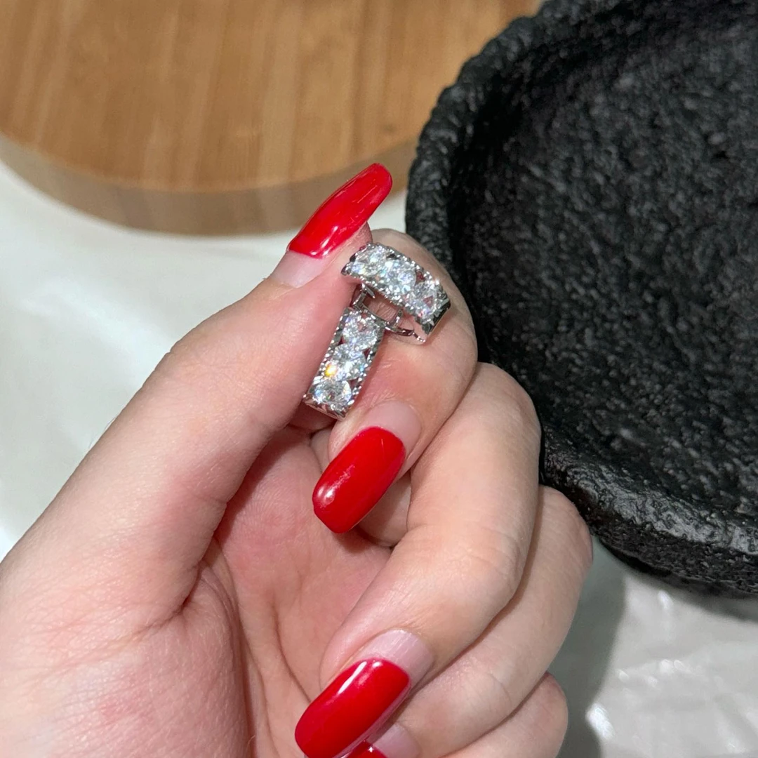 铜合金耳饰 hucares自制「哇塞好闪」爆闪耳环耳圈耳钉女高级感ins