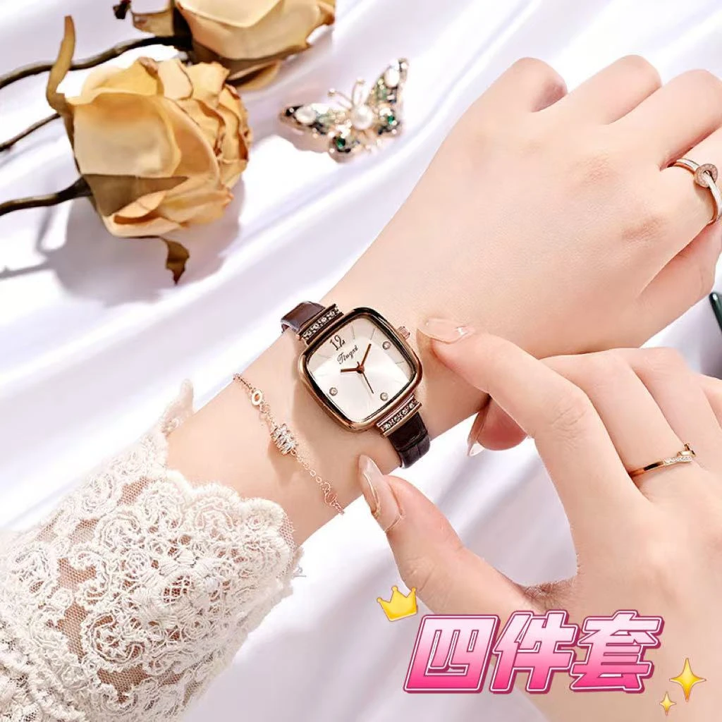 叠戴款手链手表耳饰发夹四件套潮玩盲盒