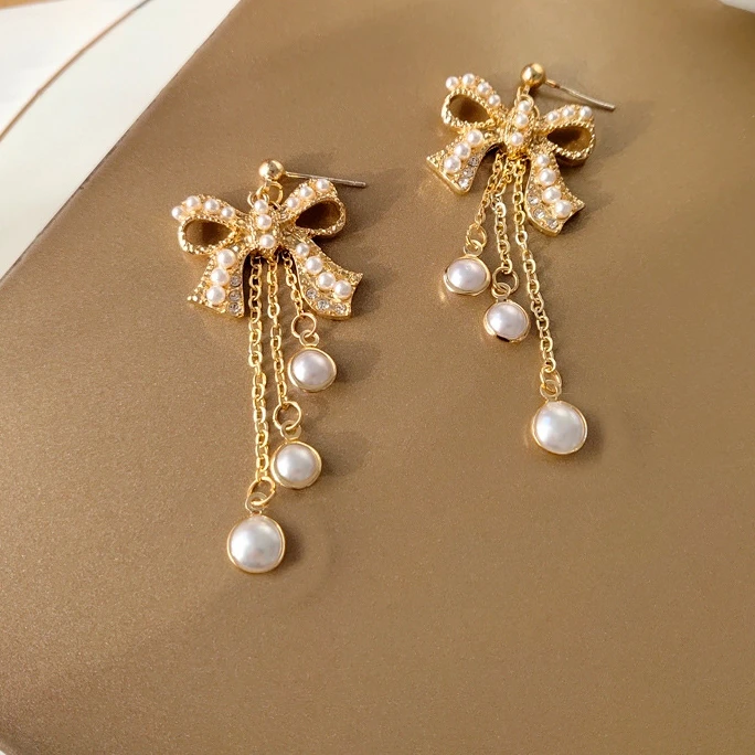 铜合金合成锆石耳饰 2024新款潮气质耳钉女S925银针流苏耳饰时尚