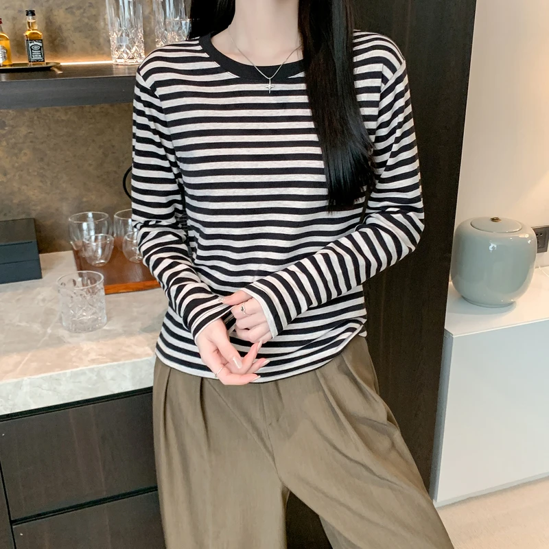 年谜圆领t恤女长袖宽松条纹2025早秋显瘦内搭百搭上衣打底衫