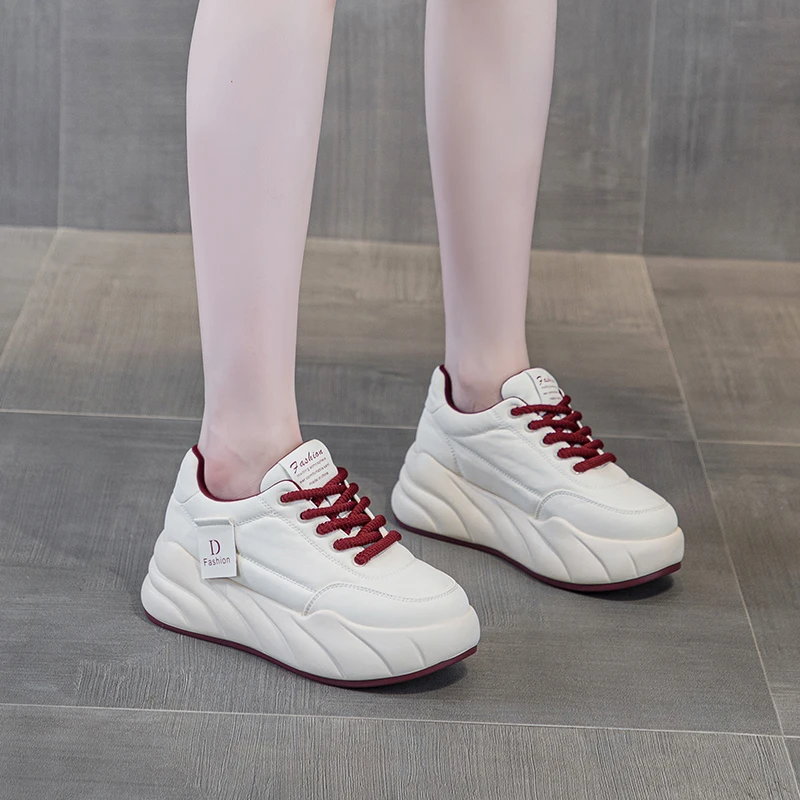 厚底小白鞋女款百搭秋冬季增高7cm韩版ins时尚休闲鞋透气松糕鞋