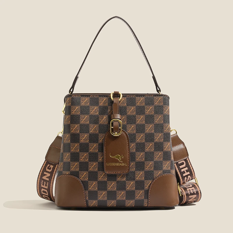 品牌袋鼠女士小包包2025新款时尚软皮斜挎单肩包大容量中年水桶包