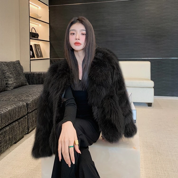 2024秋冬季女士新款黑色仿狐狸毛皮草加厚外套时尚气质短款女装