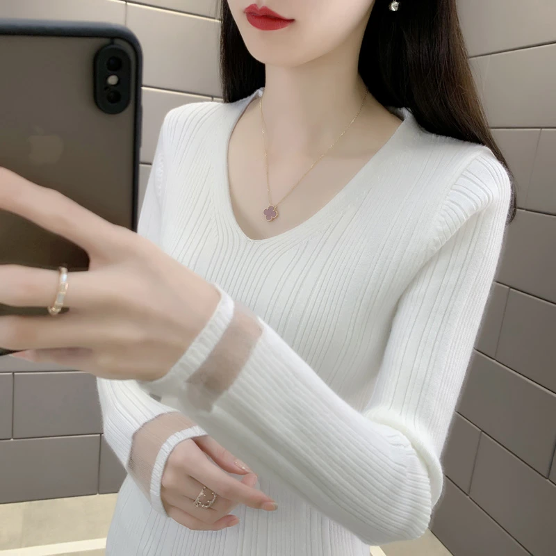 女士V领毛衣纯色套头百搭打底线衫秋冬新款白色修身针织衫上衣女