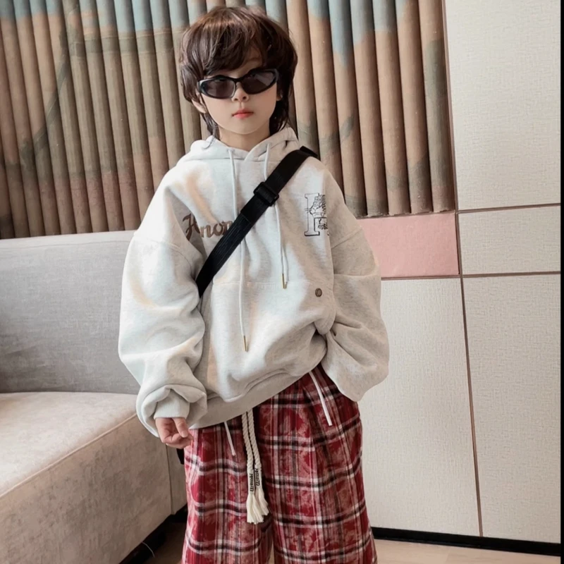 三乐乐家儿童卫衣秋冬款加绒保暖新潮盐系少年宽松H字母连帽卫衣