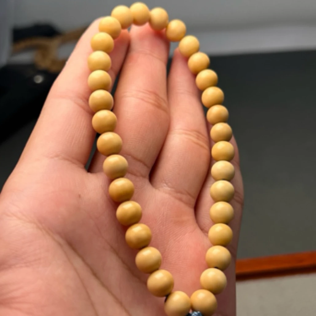 龙脊菩提精致圆珠手持8mm左右（实尺7.7mm）