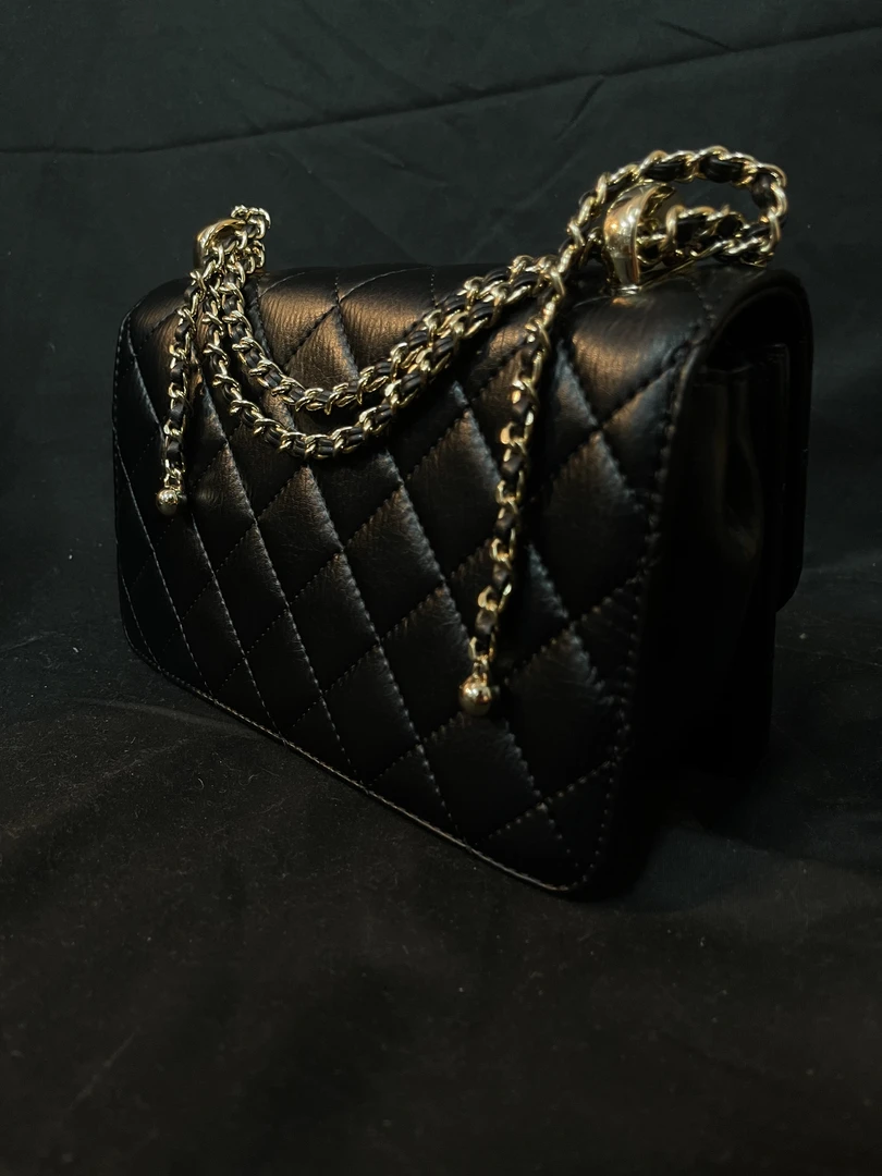 LQ-WITH-QUEEN真皮女包方包珠黑色