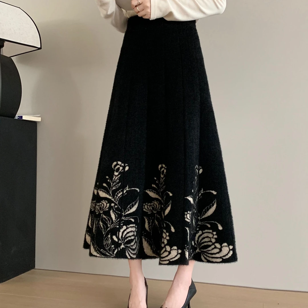 水貂绒针织半身裙秋冬配毛衣裙子加厚中长款A字大摆印花毛线长裙